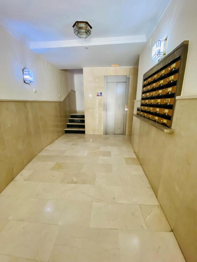 Apartamento Ronda Genil Con Parking Gratuito グラナダ エクステリア 写真