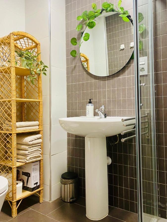 Apartamento Ronda Genil Con Parking Gratuito グラナダ エクステリア 写真